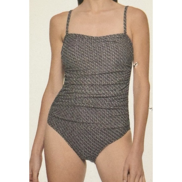 DKNY Women's Removable Straps One Piece Swimsuit Medium Black/White SPF - Picture 1 of 16